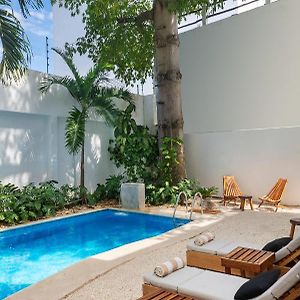 Queen Room Pool View